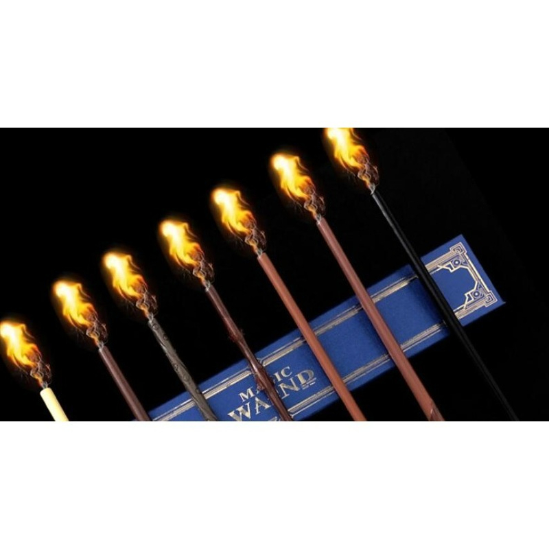 Elektronischer Feuer-Zaubersta – Cosplay Flame Prop Bewertung und Preis